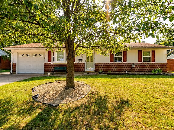 2nd image of 560 Benbow Cir