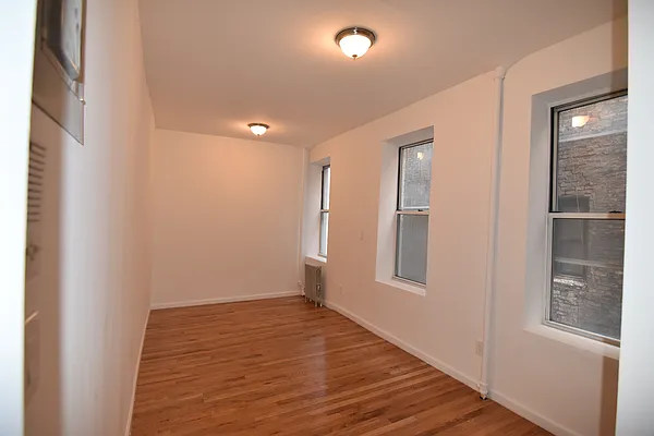 Rented by CNC-Assets | media 9