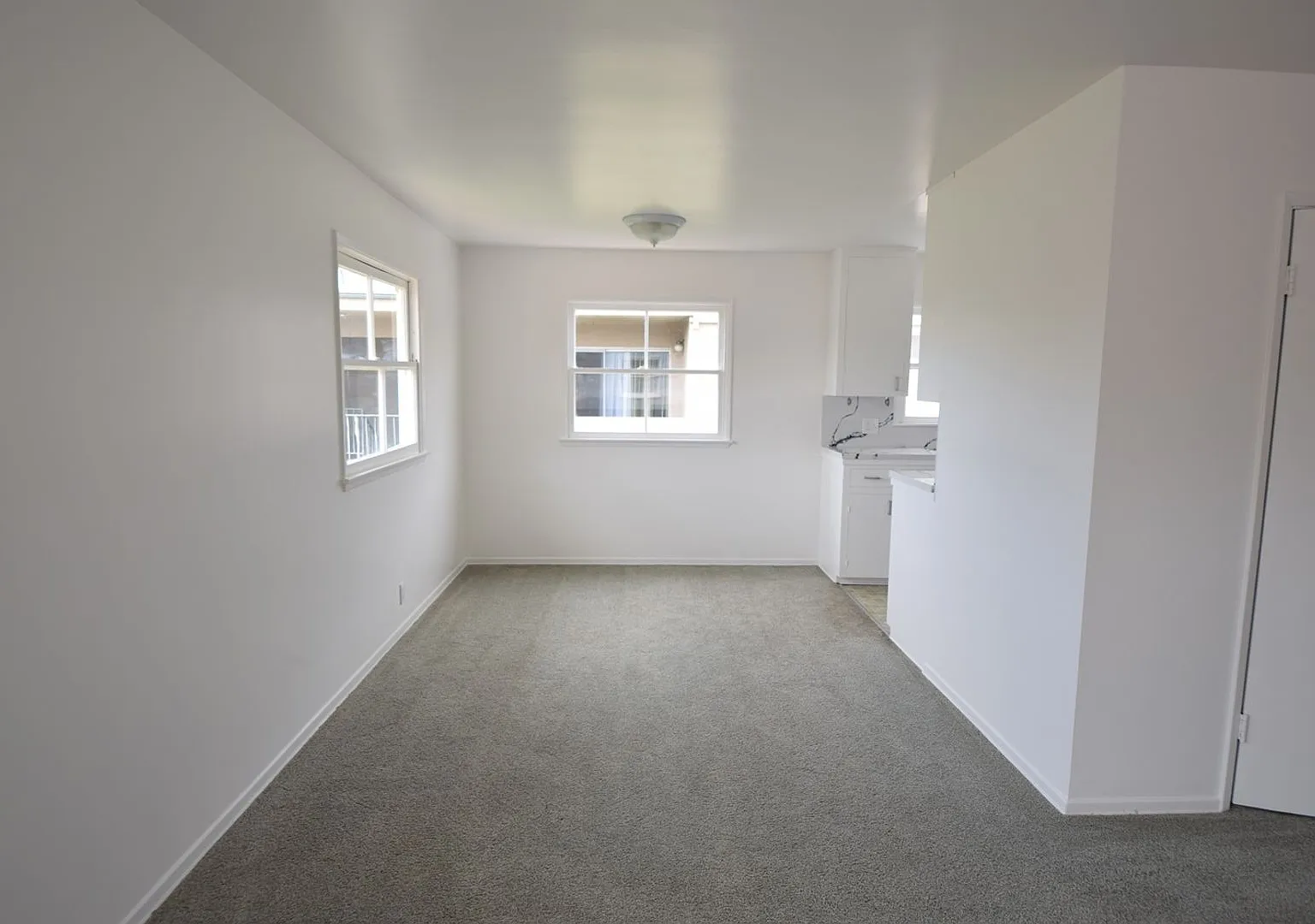 1422 Stanford Street — Photo 3
