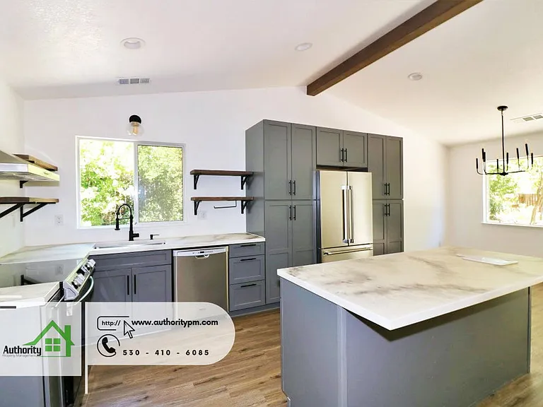 2151 Hemingway St — Photo 8
