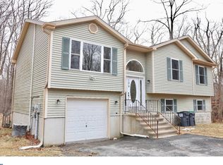 109 Tulip Trl, Tobyhanna, PA 18466