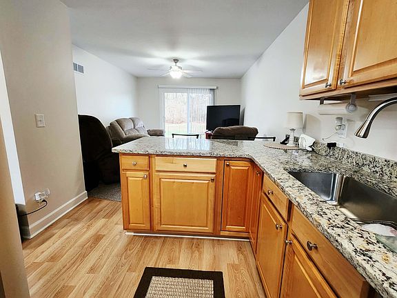 4th image of 4557 Westbrook Dr #31