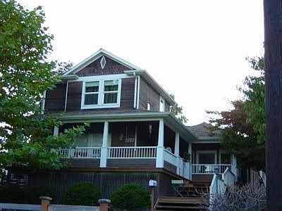 1st image of 1020 E Marine View Dr