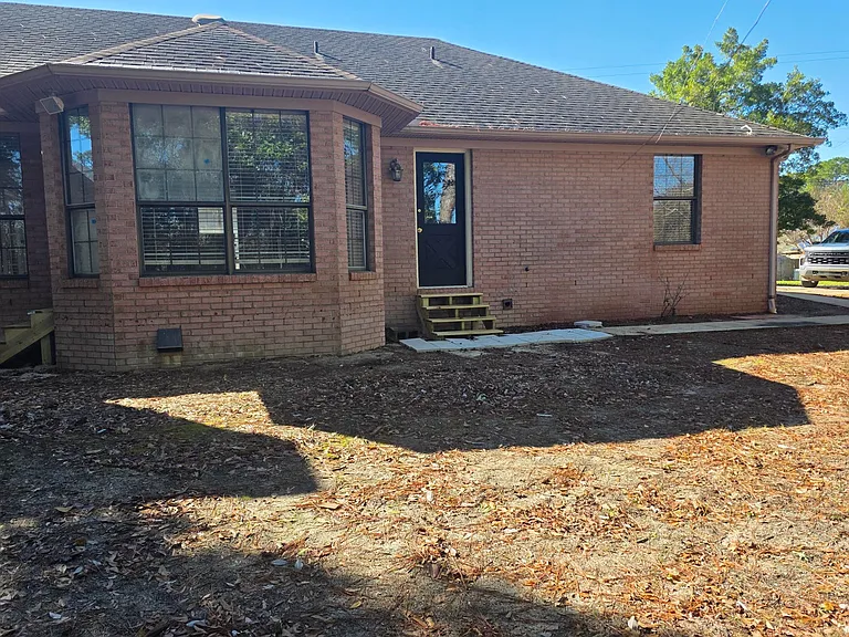 3 Neptune Dr — Photo 39