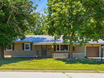 1133 Oakview Dr, Columbus Junction, IA, 52738