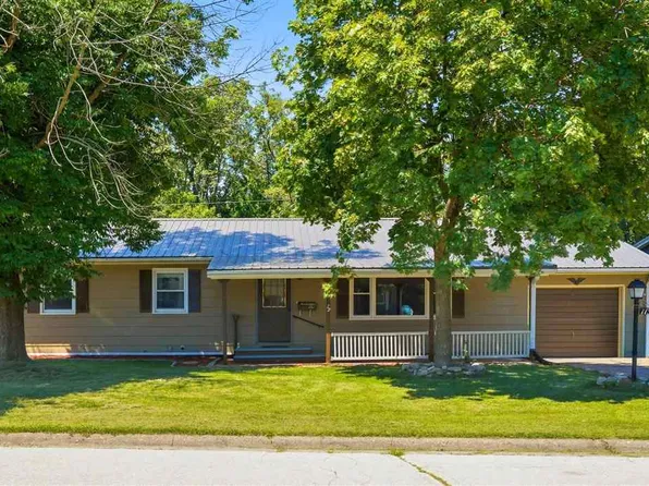 1133 Oakview Dr, Columbus Junction, IA 52738