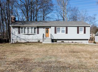 19 Bolt Ln, Milford, CT 06461