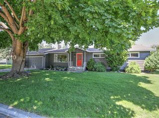 922 W Cascade Way, Spokane, WA 99208