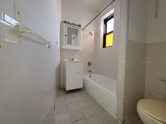 Rented by ONE Manhattan Real Estate | media 6