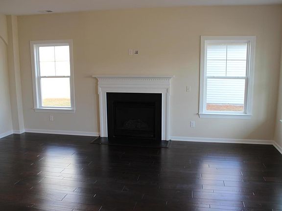 5th image of 3240 Dunwick Dr