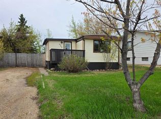 9707 S 104th Ave, Grande Prairie County No. 1, AB T8X5E7