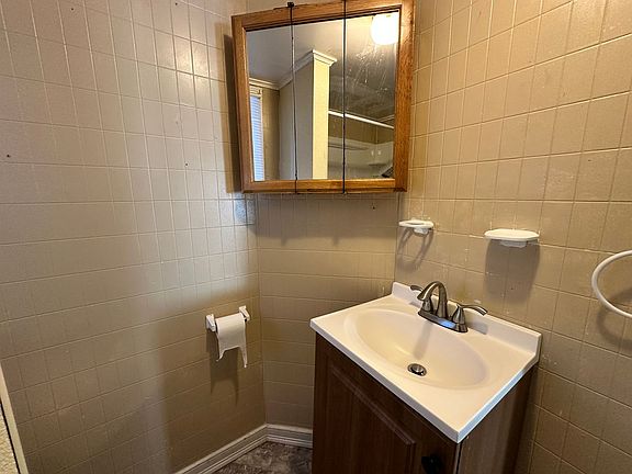4th image of 337-343 Parker St #343-1