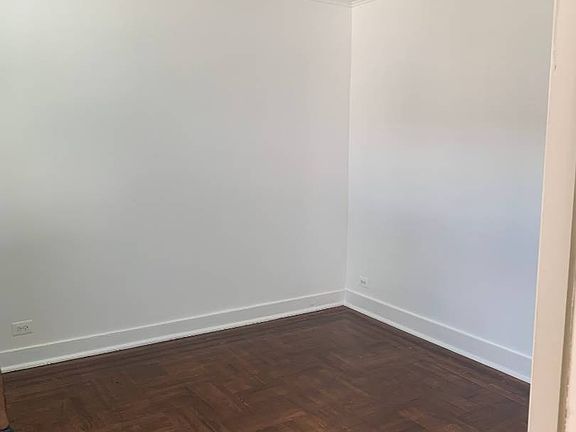 4th image of 2951 Lawton Ave APT 1