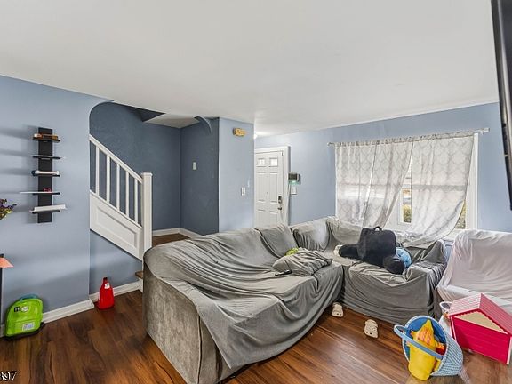 4th image of 1442 Liberty Ave