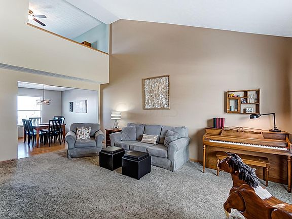4th image of 629 Vedette St