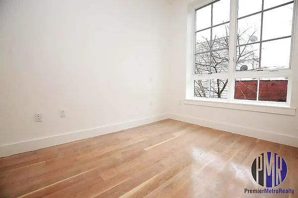 Rented by Premier Metro Realty Corp | media 19