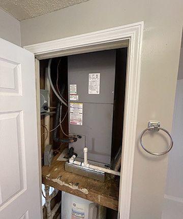 3rd image of 139 Railroad St #B