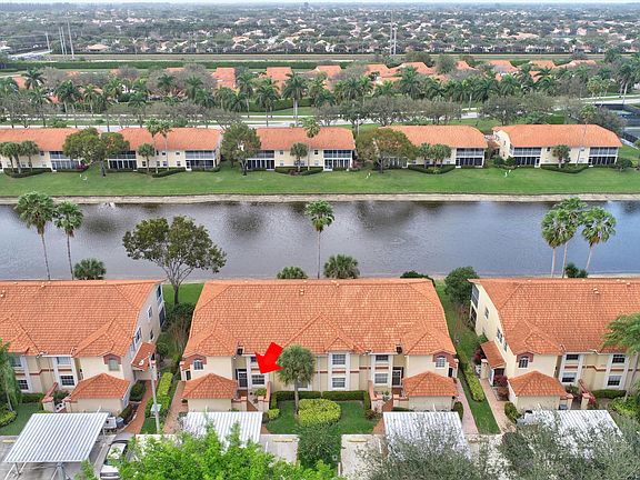 3rd image of 7408 Lake Meadow Way APT 101