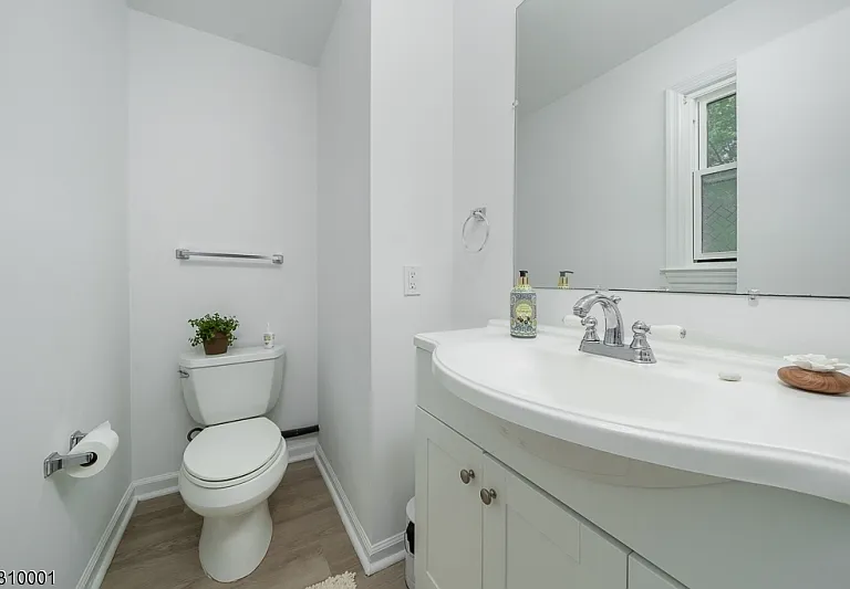 69 Woodland Rd — Photo 31