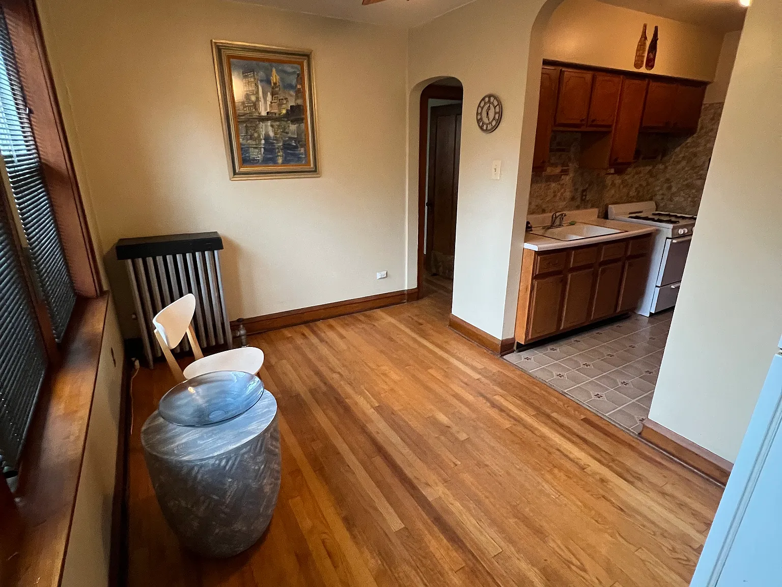 6025 W Ardmore Ave — Photo 3