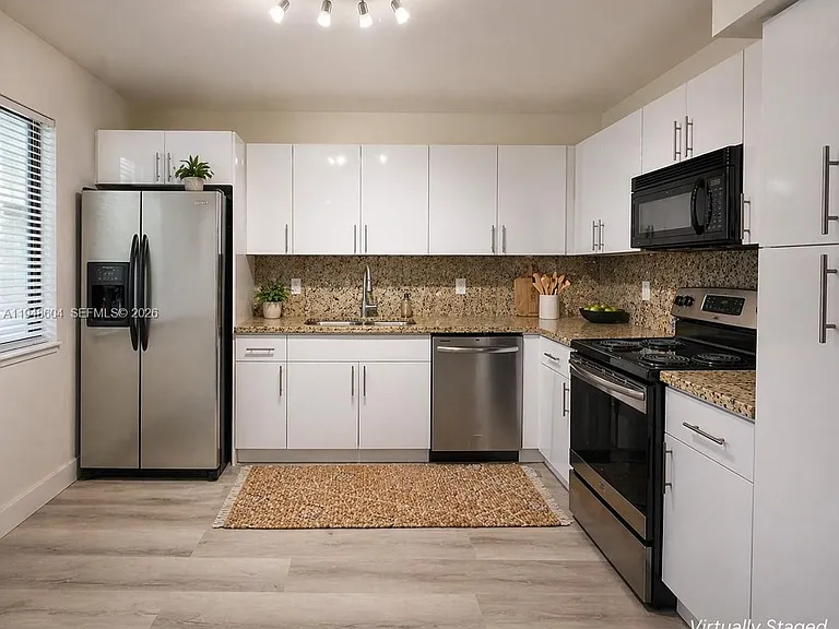 321 Lakeview Dr #105 — Photo 25