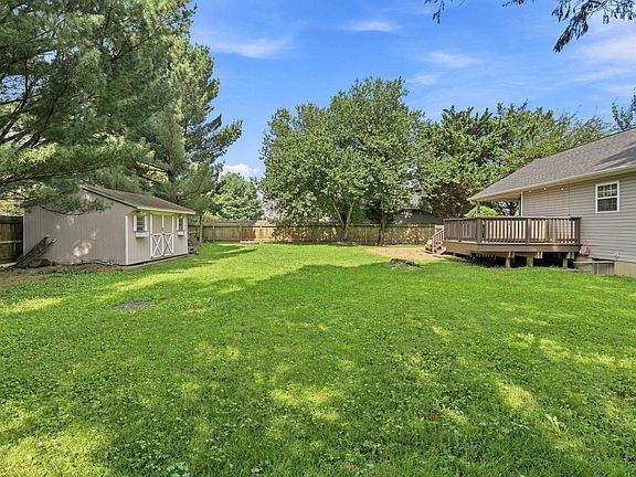 4th image of 305 15th St