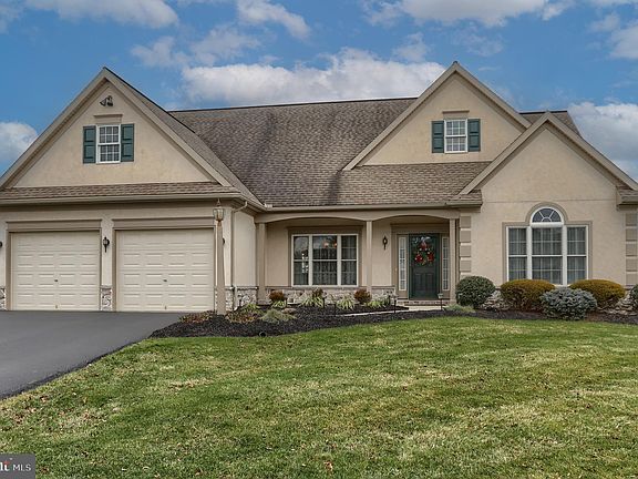 2nd image of 912 Walnut Crest Dr #L-0071