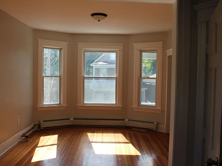 1 Kent St — Photo 6