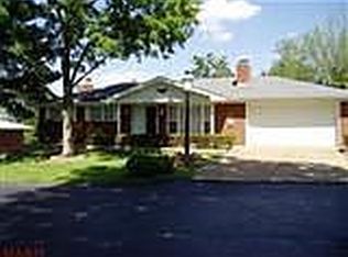 5004 Courtside Dr, Imperial, MO 63052