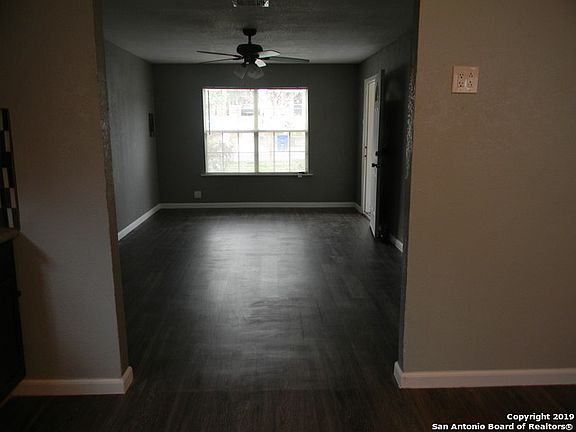 5th image of 5114 Blessing St