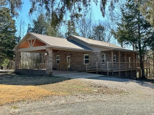 170 Farmington Rd, Savannah, TN 38372