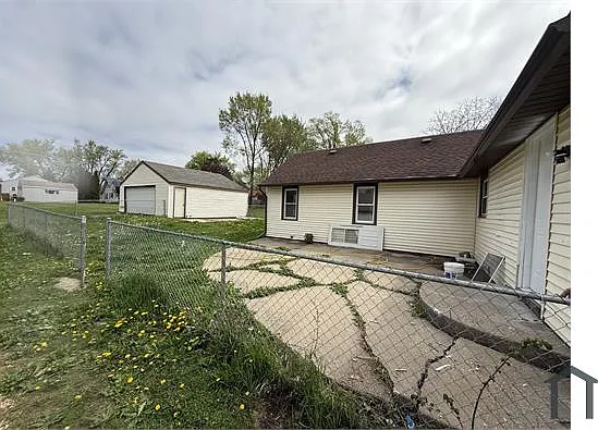 4425 Kennett Ave — Photo 9