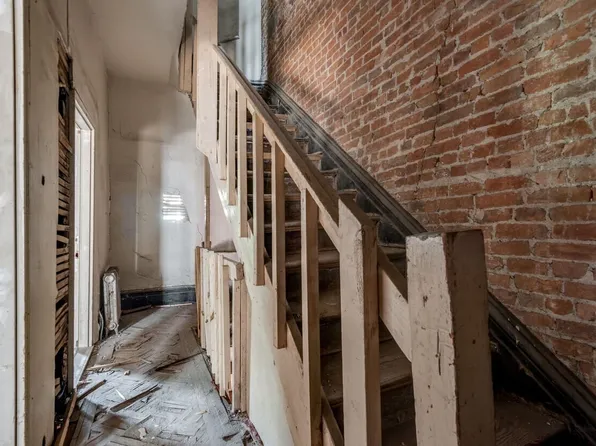 122 Hoyt Street image 21 of 57