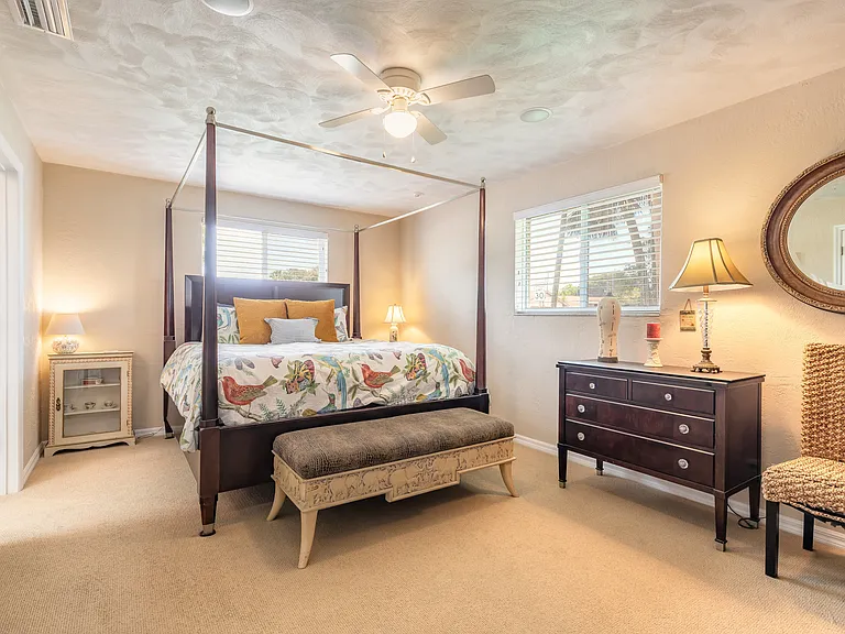 2679 John Anderson Dr — Photo 12