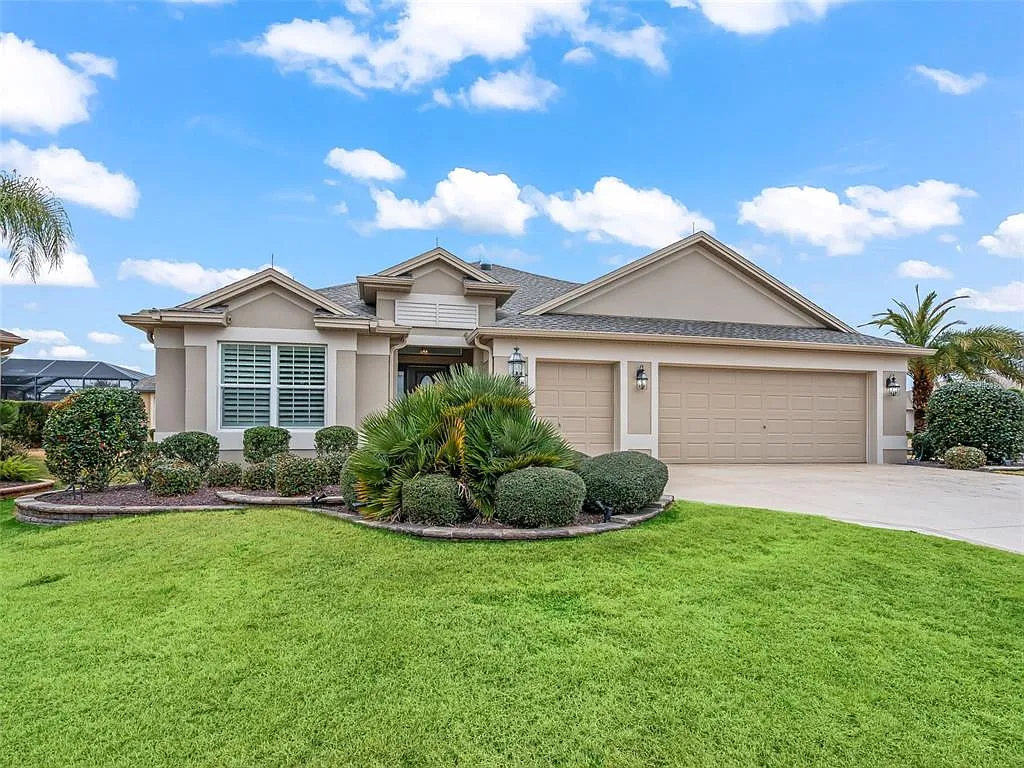 3 bed, 2.0 bath, 1913 sqft, $3,400 — Photo 4