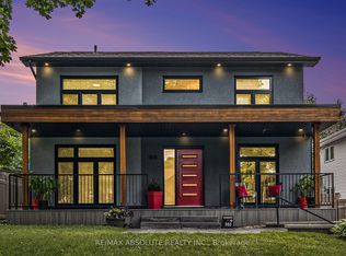160 Begonia Ave, Ottawa, ON K1H 6E4
