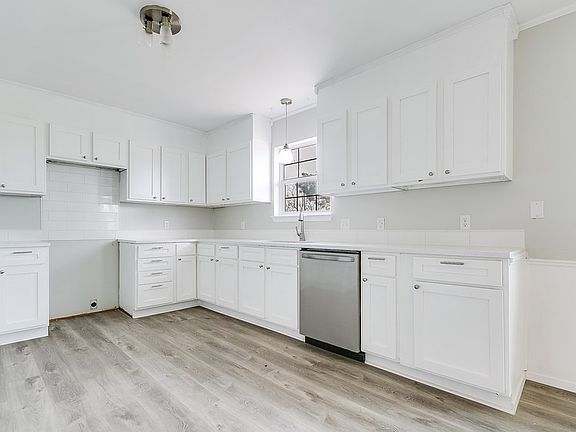 5th image of 11533 White Tail Ln