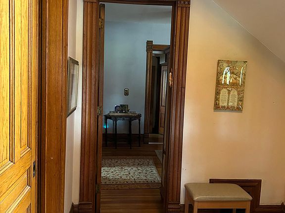 3rd image of 1106 S 32nd St #2