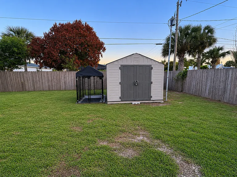 1086 SW Sarto Ln — Photo 13