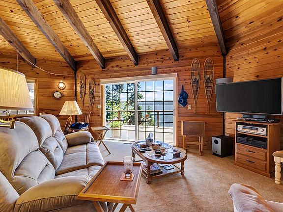4th image of 1229 Lassen View Dr