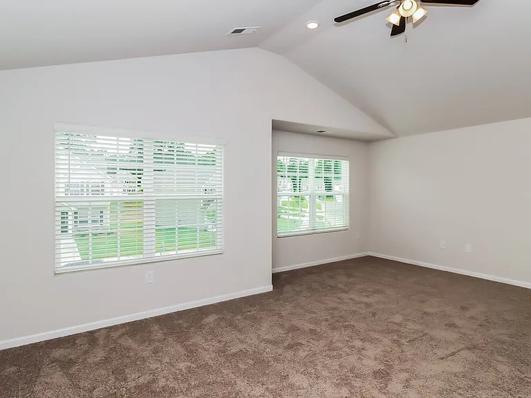 8037 Moose Creek Dr — Photo 12