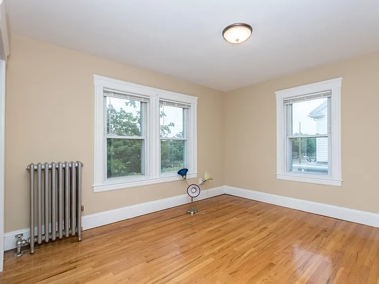 38 Bennett St #2 — Photo 3
