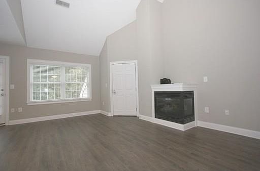 3rd image of 64 Hastings St APT 206