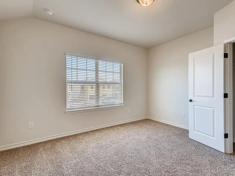 10306 Lynwood Br — Photo 17