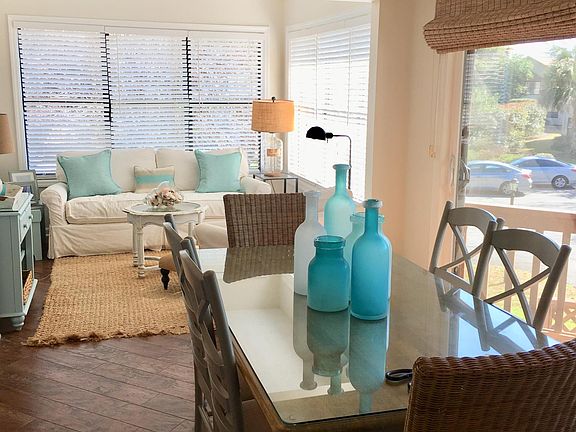4th image of 324 S Harbour Oaks Dr #324