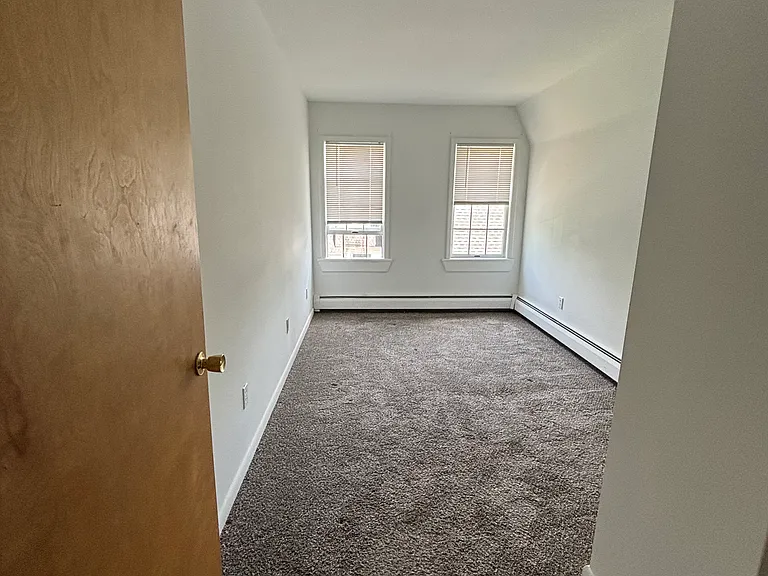 742 South Ave — Photo 12