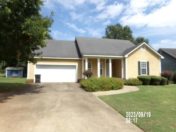 229 Fairway Cir, Americus, GA 31709