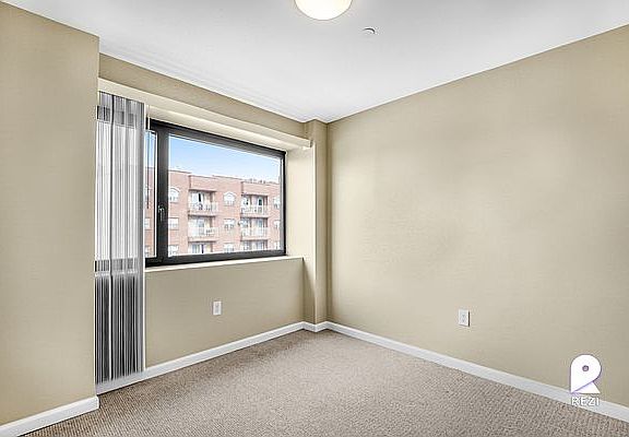 5th image of 172-18 Jamaica Ave #502