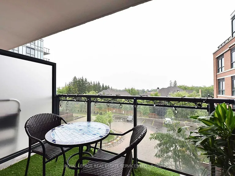 11611 Yonge St #306 — Photo 11