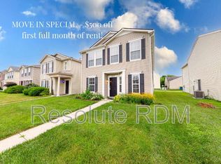 12671 Endurance Dr, Fishers, IN 46037